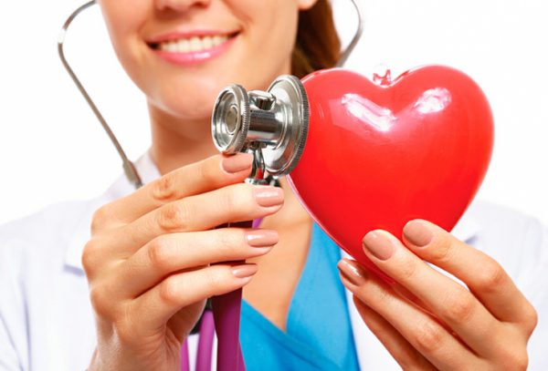 Одним из признаков тахикардии является учащенное сердцебиение